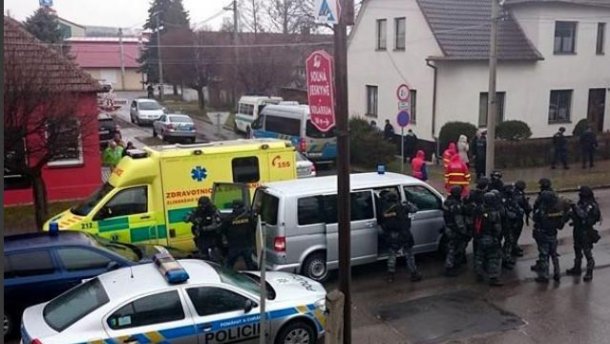 Трагедия в Чехии: злоумышленник расстрелял 9 человек в ресторане 4