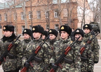 Курсанты-выпускники 198-го Учебного центра ВМС ВС Украины в Николаеве приняли присягу