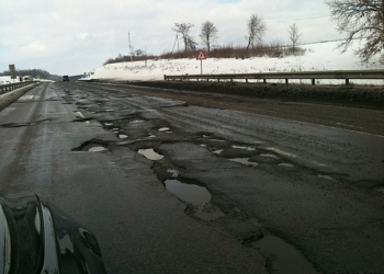 Будут ремонтировать дороги? Работники облавтодора получили зарплату