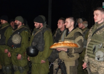 Более сотни морских пехотинцев вернулись в Николаев после четырех месяцев в АТО