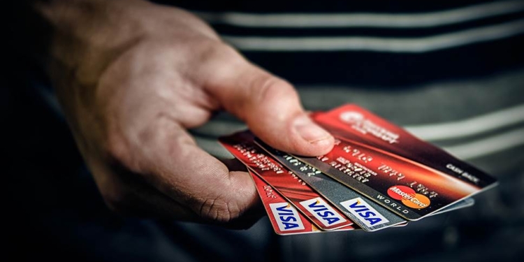 Очередная жертва интернет-мошенников в Вознесенске