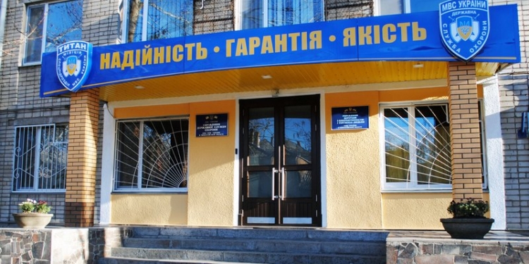 Из николаевских супермаркетов неоплаченным пытаются вынести съестное