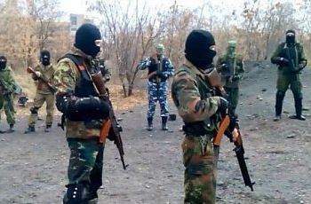 Штаб АТО: террористы не намерены отводить тяжелое вооружение