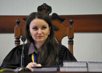 В Киеве судья неделю пряталась от следствия в совещательной комнате