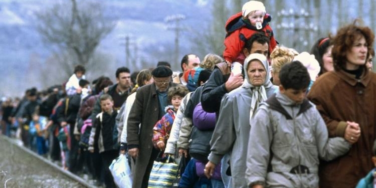 250 тыс. украинцев получили статус беженца в России