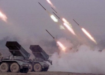 Террористы обстреляли Дебальцевский горсовет во время погрузки в автобусы беженцев, среди которых были старики, женщины и дети