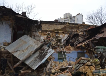 В Одессе обрушился двухэтажный жилой дом