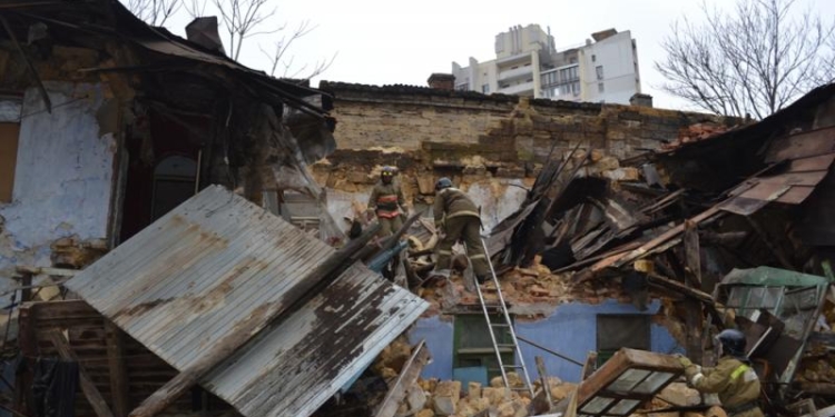 В Одессе обрушился двухэтажный жилой дом