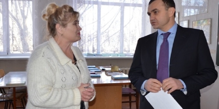 Вадим Мериков побывал в 5-м интернате: ребята, которые еще месяц назад ему жаловались, отказываются от своих слов