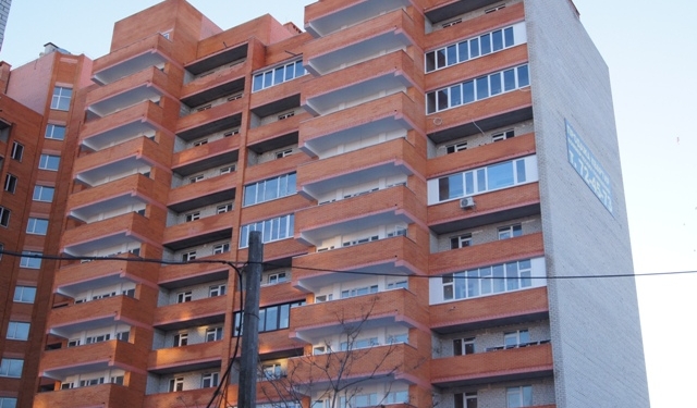 Восемь лет без права передачи. Дом-призрак на Водопроводной скоро получит прописку