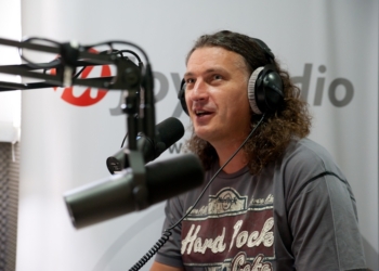 В сети стала доступна ранее неизвестная песня Кузьмы Скрябина “Украинцы”