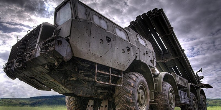 “Гуманитарка” по-русски: «Торнадо» на пути в Мариуполь