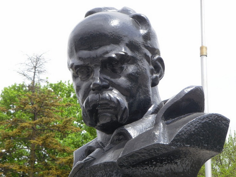 Тарасу Шевченко установлено наибольшее количество памятников в мире 1