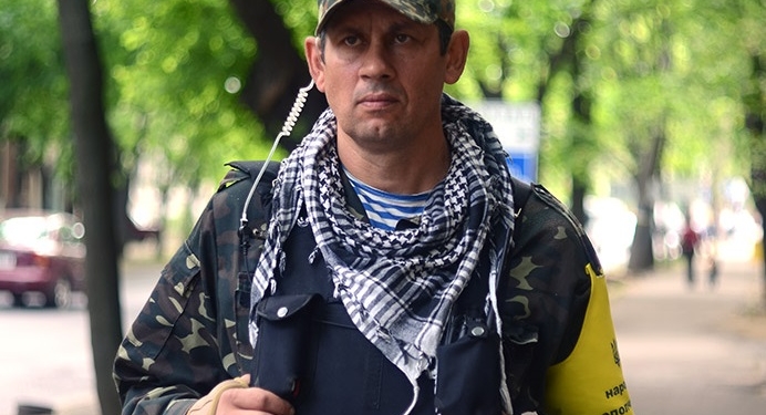 Александр Янцен зовет ополченцев на сессию, а депутатов, не признавших РФ агрессором, требует признать «национал-предателями»