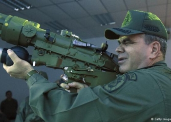 Венесуэла начала учения с участием российских военных