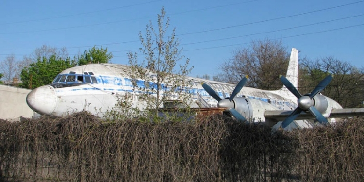 В Николаеве пятеро подростков пытались ограбить памятник