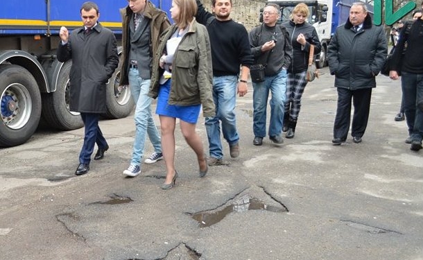 Ситуация на дорогах Николаевщины критическая, их необходимо не ремонтировать, а строить заново – губернатор