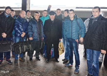 На Донбассе горняки четырех шахт объявили забастовку