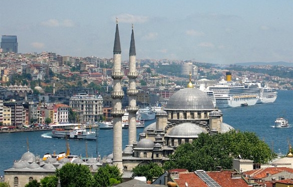 В Стамбуле при взрыве в редакции журнала погиб один человек, трое ранены