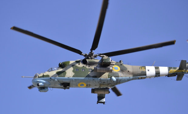 Один офицер погиб, двое пострадали при крушении вертолета Ми-24 на Киевщине