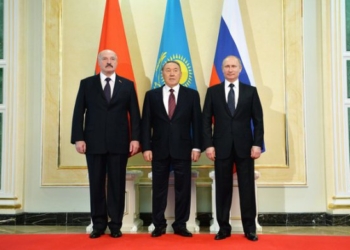 В Астане завершилась встреча Путина, Назарбаева и Лукашенко