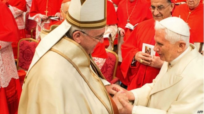 Папа Франциск намекнул на возможность отставки: Господь поставил меня на это место не навсегда