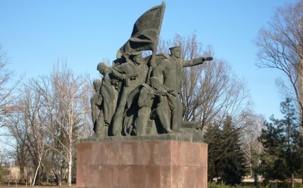 Николаев – свободный город. Завтра – митинг возле памятника ольшанцам!