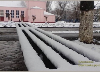 А Баштанку засыпало снегом