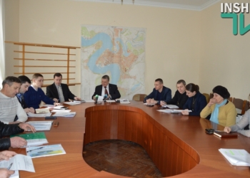 «Так что ж теперь, всех уволить?»: руководители николаевских фирм-перевозчиков заступаются за водителей-хамов