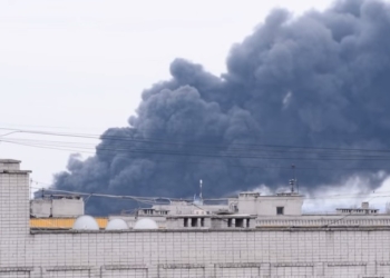 В Новомосковске произошел масштабный пожар на механическом заводе