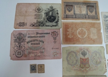 Директор Николаевского краеведческого музея пришел в Николаевскую таможню с деньгами