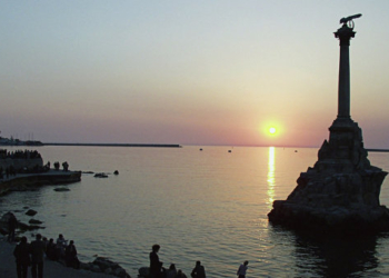 Губернатор Севастополя национализировал завод Порошенко