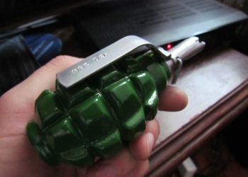 В Николаеве на площади Победы продают гранаты. Боевые