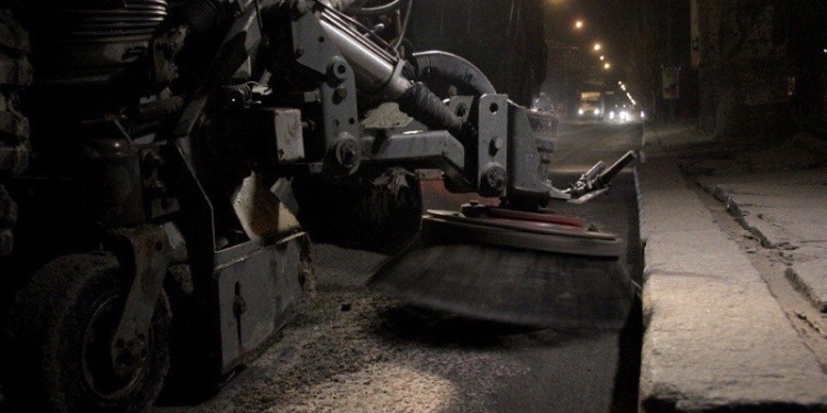 Юрий Гранатуров просит автолюбителей быть внимательными: дороги начали чистить от песка