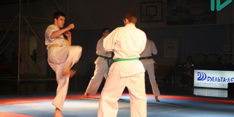 «Ос!»: в Николаеве проходит чемпионат Украины по киокушин карате