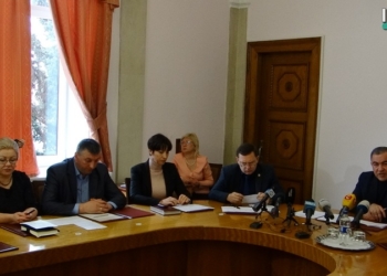 Николаевские водители маршруток испугались физической расправы за выход на маршрут