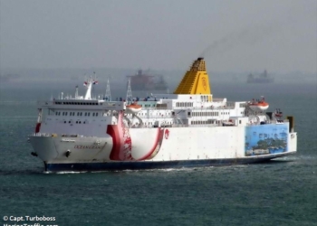 12 членов экипажа плавучего казино “Ocean Grand” в нечеловеческих условиях продолжают отстаивать честь украинских моряков