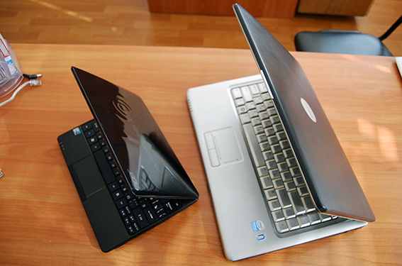 Воры проникли в офис через подвал бара. Обратно выходили уже не одни