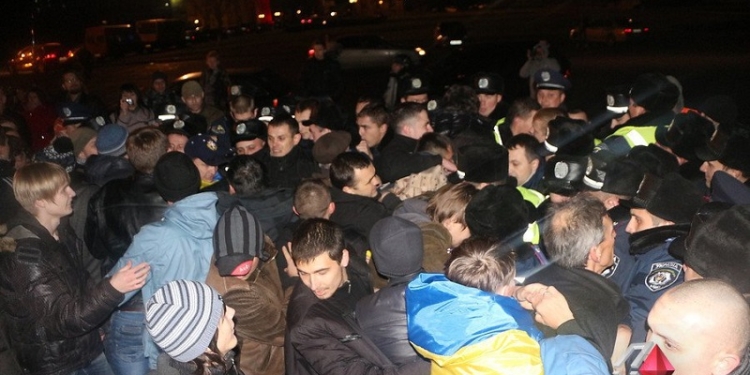 «Ах, лучше поздно, чем никогда!»: прокуратура Николаевской области начала уголовное производство относительно разгона местного Евромайдана