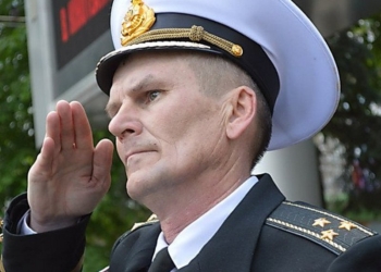 Общественность просит командующего ВМС ВСУ Сергея Гайдука дать «моральную и служебную оценку» начальнику Очаковского военно-морского гарнизона