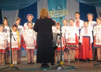 «Співає юність України!»: детские хоровые коллективы Николаевщины соревновались за право называться лучшими
