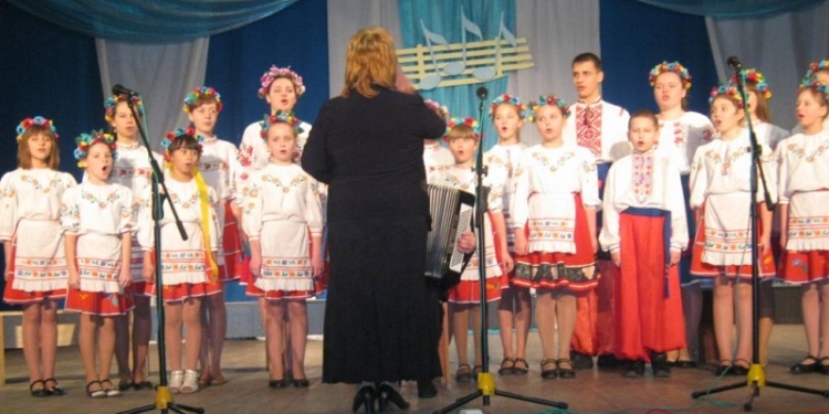 «Співає юність України!»: детские хоровые коллективы Николаевщины соревновались за право называться лучшими