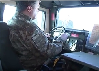 Порошенко покатался на американском Хаммере: это чрезвычайно эффективная боевая машина