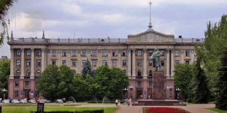 Николаевские коммунисты собрали почти 12 тысяч подписей против переименования площади Ленина