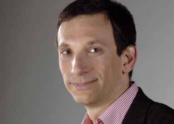 Затмение олигархов. О чем говорит война за «Укртранснафту»