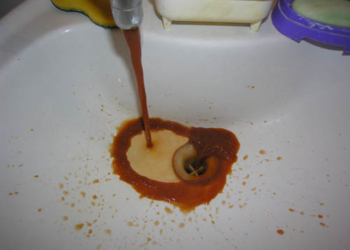 Водоводы в городах Украины изношены на 35%, в Луганске и Донецке до 70% – эксперт