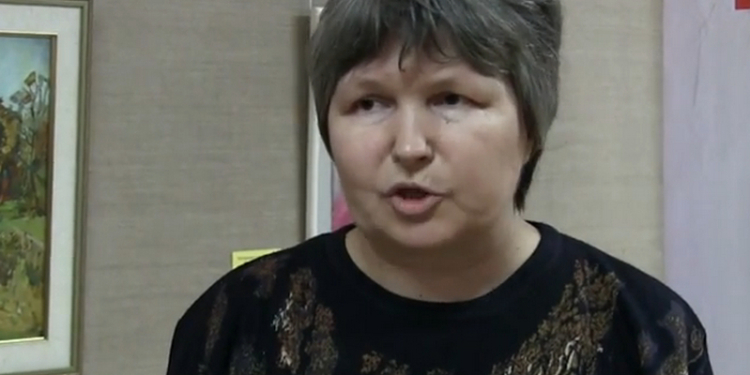 В Николаеве открылась персональная выставка “аналитика цвета” Инны Андражевской