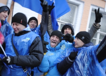 Первомайская милиция разыскивает участников и организаторов “Антимайдана”. Конфиденциальность гарантируется.