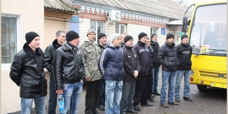 Баштанцы проводили в армию своих земляков