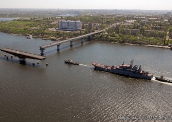 До 1 апреля на Варваровском и Ингульском мостах проведут ямочный ремонт